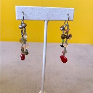 Silver pearl/beads dangling earrings